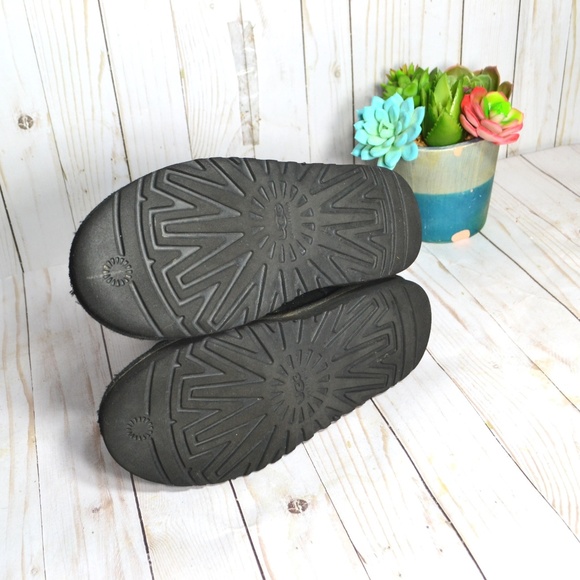 UGG Sparkle Black Metallic Classic Short Boots - Picture 6 of 8